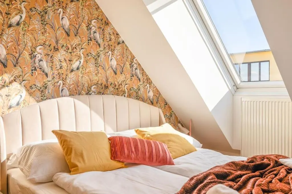 Apartment Dry Flower Apt. / 2Br. / Rooftop / New Vienna
