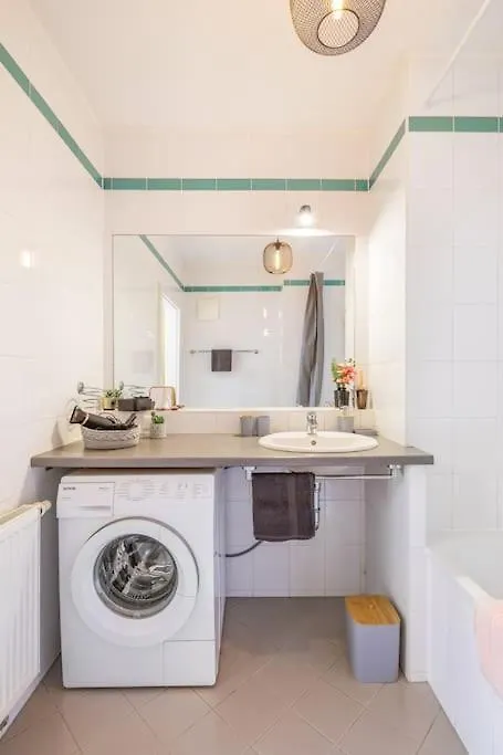 Apartment Dry Flower Apt. / 2Br. / Rooftop / New Vienna